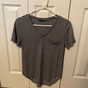 🧡LAST CHANCE🧡 
Express Black and Gray Striped Short Sleeve Top